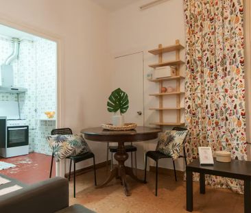 Carrer d'Avinyó, Barcelona, Catalonia 08002 - Photo 2