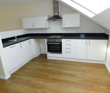 2 bedroom flat to rent - Photo 4
