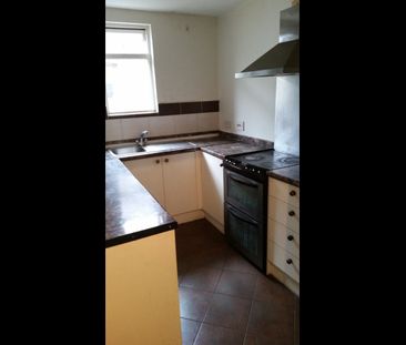 3 Bed Maisonette, Eastcote Road, HA2 - Photo 5