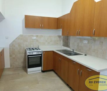 Pronájem bytu 2+kk Komenského, Hulín - Photo 2