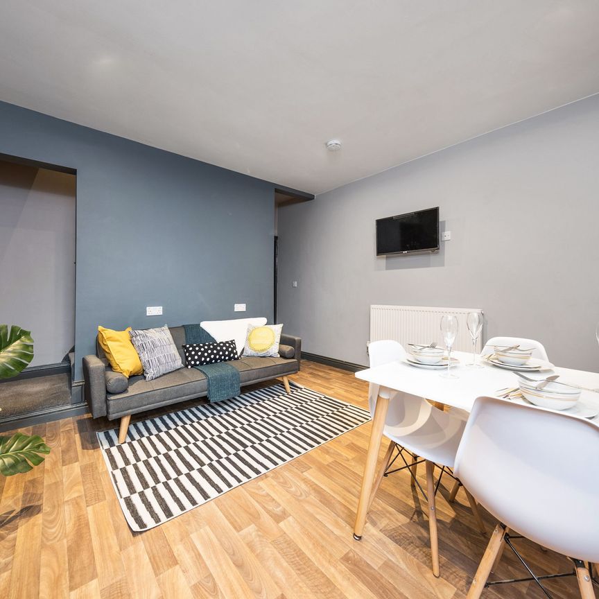 Aston Road, Nuneaton, CV11 5EJ - Photo 1