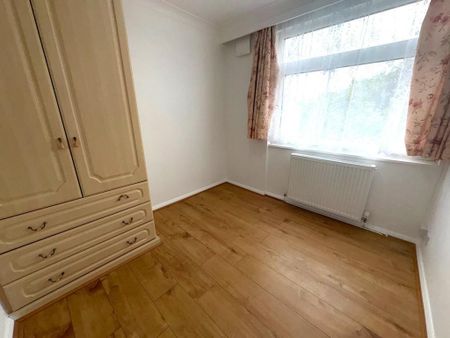 3 bedroom terraced house to rent - Photo 4