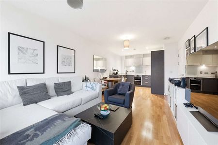 A modern 2 bedroom apartment situated on the fourth floor of the popular VIVO development located in the heart of Stepney Green. - Photo 2
