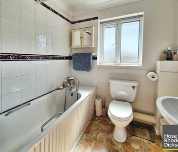 3 bedroom terraced house to rent - Photo 2