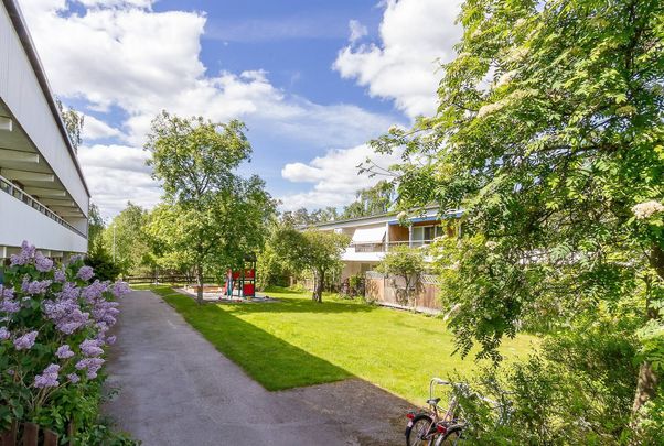 Lomvägen, Sollentuna - Photo 1