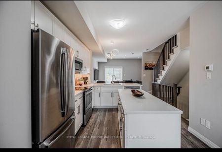 For Lease - 720 Grey Street Unit# 31, Brantford, Ontario - Photo 2