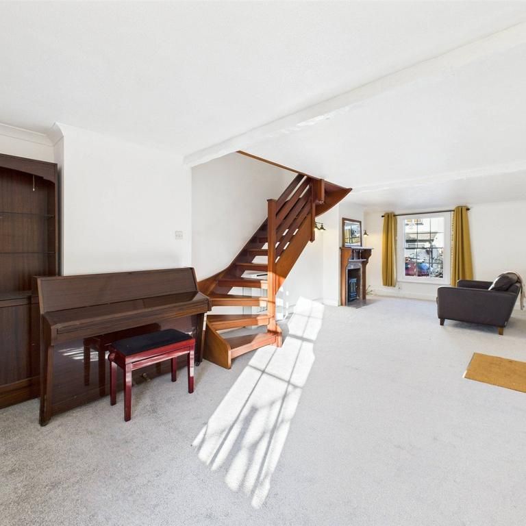 2 bedroom semi-detached house to rent - Photo 1