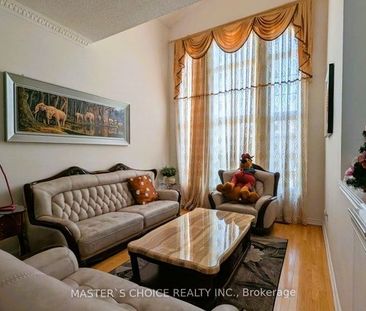 For Lease - 6 Farmstead Road, Richmond Hill, Ontario - Photo 1