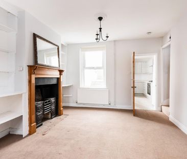 Caledonian Road, Bath, BA2 - Photo 1