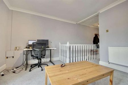 Devonshire Avenue, Southsea, PO4 - Photo 3