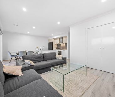 LOW-MAINTENANCE MODERN LIVING - Photo 2