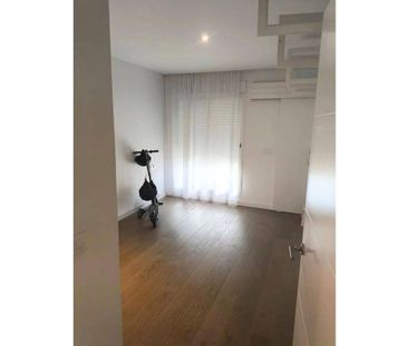 3 room luxury penthouse for rent in Valencia - Photo 2