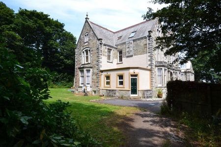 Malabar House, Orchard Close - Photo 2