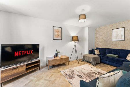 Lacewood Close - Photo 5