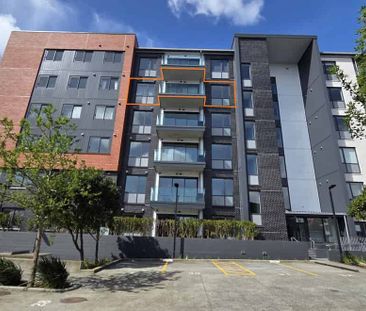 Hobsonville, 2 bedrooms, $625 - Photo 5