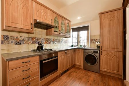 2 bedroom apartment to rent - Photo 5