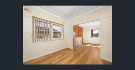 Immaculately Maintained 3 Bedroom Home - Photo 2