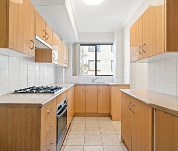 Centrally Located Townhouse - Photo 3