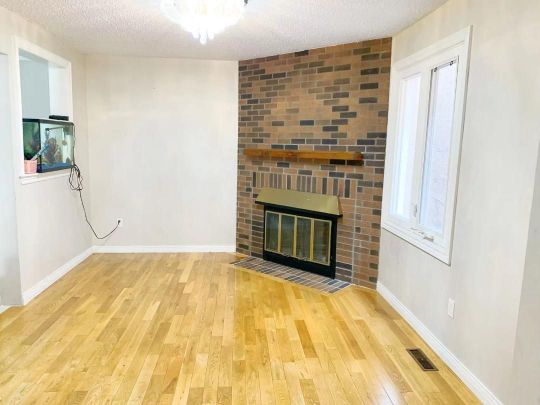 For Lease - 31 Enchanted Hills Crescent, Toronto, Ontario - Photo 1