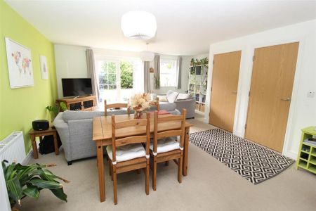 3 bedroom terraced house to rent - Photo 3