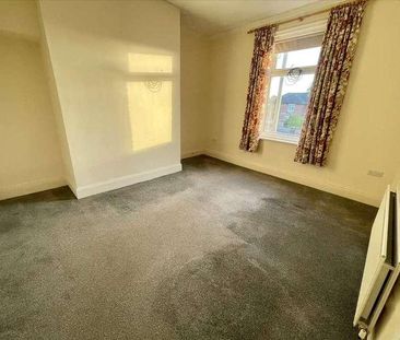 Prince Edward Road, South Shields, NE34 - Photo 2