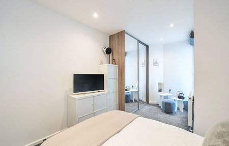 South Street, Epsom, Surrey, KT18 7PX - Photo 3