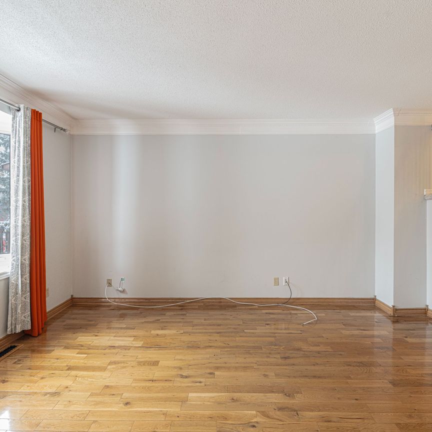 For Lease - 1799 Bromont Way, Orleans - Convent Glen and Area, Ontario - Photo 1