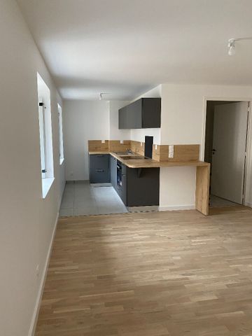 Appartement 2 pièces 57.67m2 hyper centre de Quimper - Photo 3