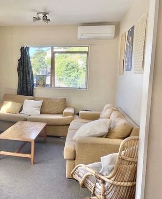 4-Bedroom Townhouse in Vogeltown - Photo 1