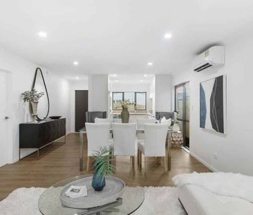Modern 4-Bedroom House in Hillpark - Photo 1