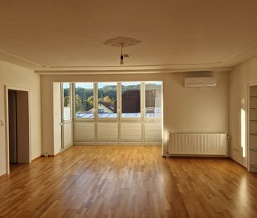 HELLE OBERGESCHOSSWOHNUNG MIT TERRASSE UND ÜBERDACHTEM PARKPLATZ - Photo 6