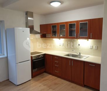 Pronájem bytu 2+kk • 36 m² bez realitkyZa Nadýmačem, Praha - Uhříněves - Photo 1