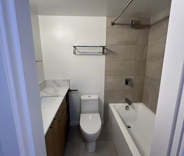 YORK HOUSE - Photo 2