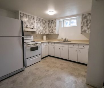 121 Mackan St, Thorold - All Inclusive 2 Bed Lower Unit - Photo 6