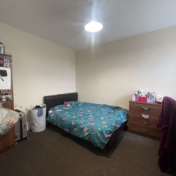 Kimbolton Avenue, Nottingham - Photo 1