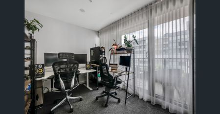 Light-Filled Apartment in Prime City Fringe Location - Photo 4