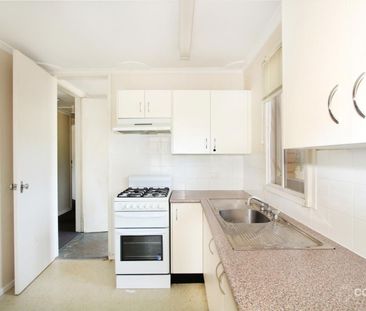 44 Tingira Avenue - Photo 2