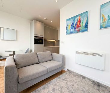 Studio to rent - Photo 1