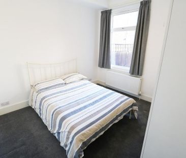 2 bedroom maisonette to rent - Photo 5