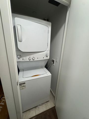 For Lease - 4065 Confederation Parkway Unit# 1909, Mississauga, Ontario - Photo 2