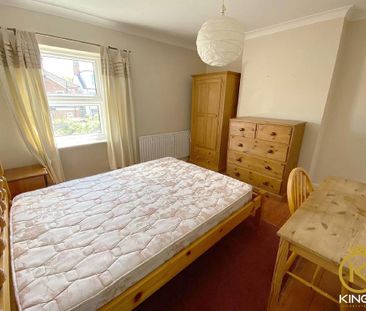 5 bedroom semi-detached house to rent - Photo 5