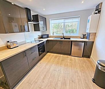 Commercial Street, Beddau, Pontypridd, CF38 - Photo 6