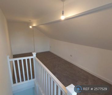 2 bedroom end of terrace house to rent - Photo 1