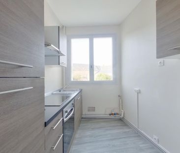 Location Appartement 2 pièces 49m² CHATELLERAULT 86100 - Photo 1