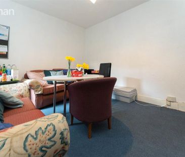 4 bedroom terraced house to rent - Photo 2