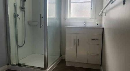 Comfort, Space & Convenience in a Prime Location - Photo 5