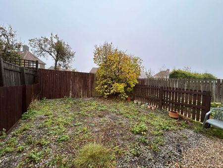 2 bed upper flat to rent in NE9 - Photo 3