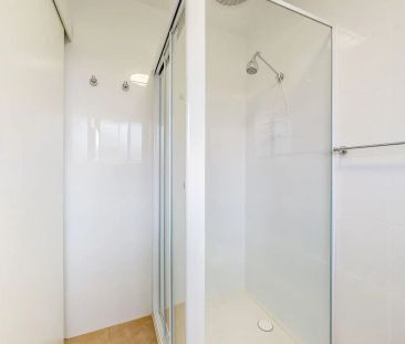 “SPACIOUS ONE BEDROOM VILLA” - Photo 2