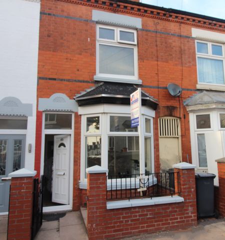 3 Bed House Morley Road Leicester LE5 - Ace Properties - Photo 2
