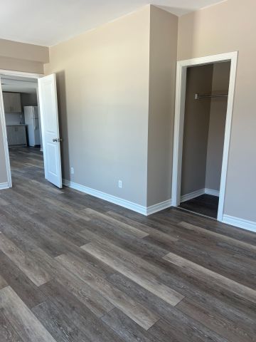 For Lease - 730 Simcoe Street Unit# 5, Oshawa, Ontario - Photo 2